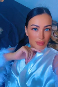 Zaniyaa знакомство Foto