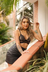 mariablonde Outside 🌳​🍑 Pic 3