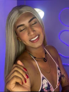 luisanova Your blonde girl slika