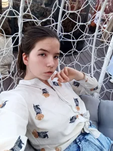 EnidCadarette Public Pic 5