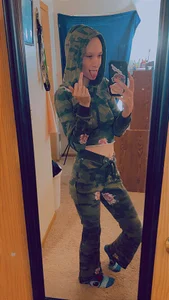 darkbookbabe420 Public Pic 7