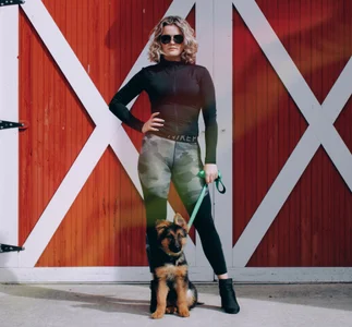 Brivana: Public ( 4 фото)