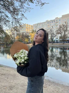 ElvinaEvitt Public Pic 5