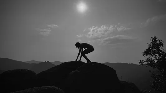kikidoll: Naked on top of a mountain ( 5 фото)