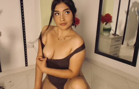 sweet_artemiis Public  3টি ছবি