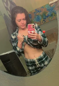 AllieWhisper Public Foto 2