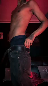 Jonathan de Jonathan_Guzman_  6 photos