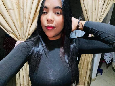 ChloeSmith5 kullanıcısının Public albümü -  3 fotoğraf