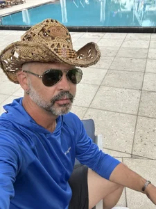 RexLynne Public Pic 6