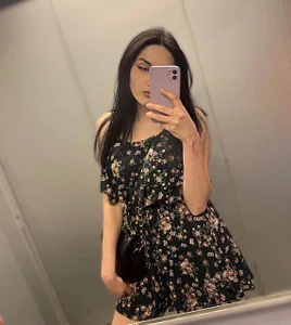MonaBellew Beauty - Style Pic 4