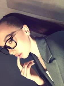 AdahThomasson do glasses suit me? Pic 2
