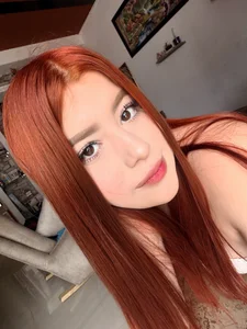 Lily_Valencia Your trusted redhead 👩🏻‍🦰🧡 Pic
