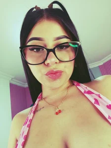 Yuli_16 happy day of love and friendship💞 Hình 2