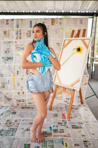 CamilaSofiia Painting afternoon Pic 8