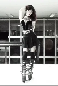 bathory_vamps Yes, I am a sexy dollYes, I am a sexy doll Pic 3