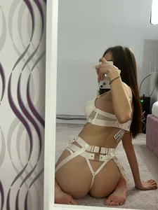 Aria-Stark getting rdy for summer ⛱️ Pic 4