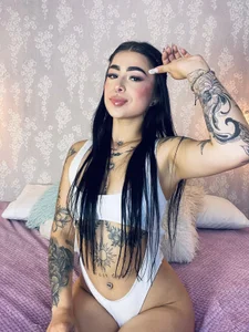 GOOD GIRL 🤍💌💫 de skailyn_angels  4 photos