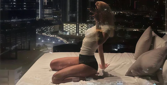 Sloppybunnyy Public Foto