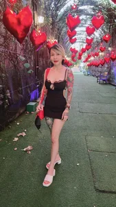 catdevilswings XXX nøgenfoto 4