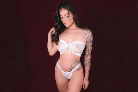 ValerieAustin Pink mood Pic 3