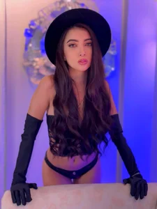 Zdjęcia ValeriaVelvet 💎 Bold Hat 🎩:  2