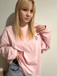 🍈I really like this long-sleeve shirt de KoriMelon Foto 3
