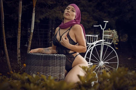 aisha_vs kullanıcısının ENJOYING THIS BEAUTIFUL FOREST albümü -  fotoğraf