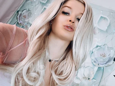 mooncandygirl Public Pic