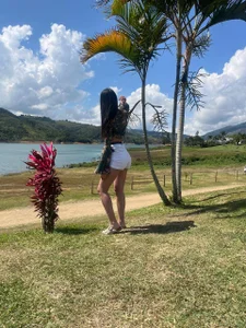 karlaa_james natural walk Pic 4