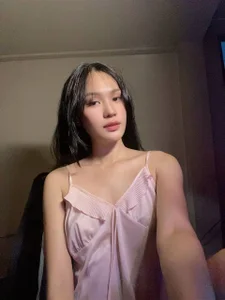 valensiahills's XXX Nude Photo 2