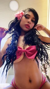 salomebenzbrunette sexy for you Bild 3