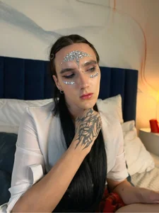 FillDammon I'm your cute little baby girl Immagine 