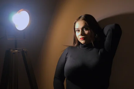 janecullen Black style 🖤 Foto 2