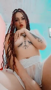 A hot girl de Alexxa_star  3 Imagens