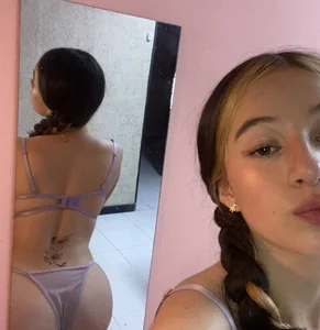 aly_16 Purple😈💜 Foto 2