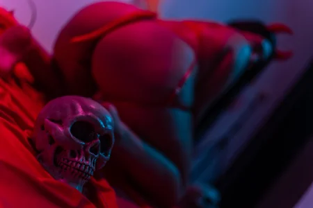 NayaWayne halloween Bilde 2