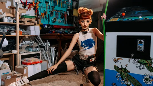 MistyMarlo Broken? I'll fix it. You're next   🕹️ Billede 3