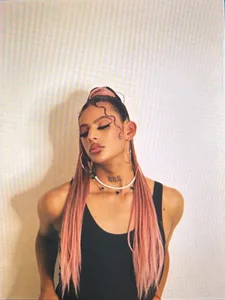 Tatihanaperez Public Billede 8