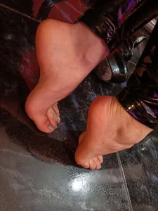 Misscarolsph Always neat and pretty Pic 3