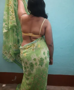 Saree de _MilkyBar  2 Imagens