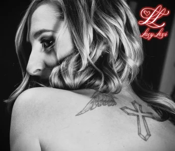 LacyLexiのBodoir Lingerie photoshoot outfit number 4の 5枚の写真