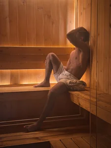Colstorw_ Heat in the spa🧘🏾‍♂️💦 Foto 2