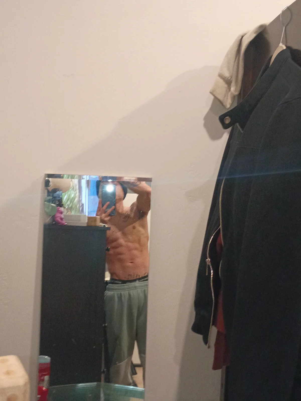 hornyboy001 热门图片 9432
