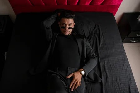 Nolan_joness: fotos ( 3 фото)