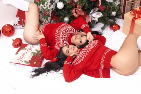 ToriCrossX Merry Christmas with Tori and Kate 사진 7