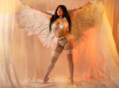 AgathaAtenea The angel of your dreams Pic 3