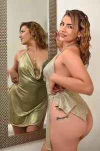 dahian_carter: Your goddess ( 2 фото)