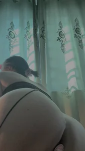 Naughty de Uoisuu Foto