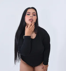 valerymeyerrのTemptation has a name... and it's right in front of you.の 3枚の写真