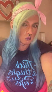 February 2025 de Blakelytgirl  2 photos